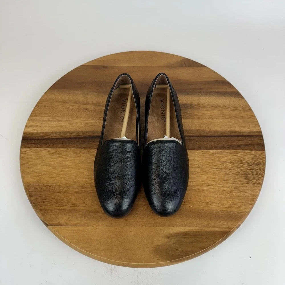 New Womens Vionic Willa II Black Soft Leather Comfort Casual Loafers Size 6 NWOB